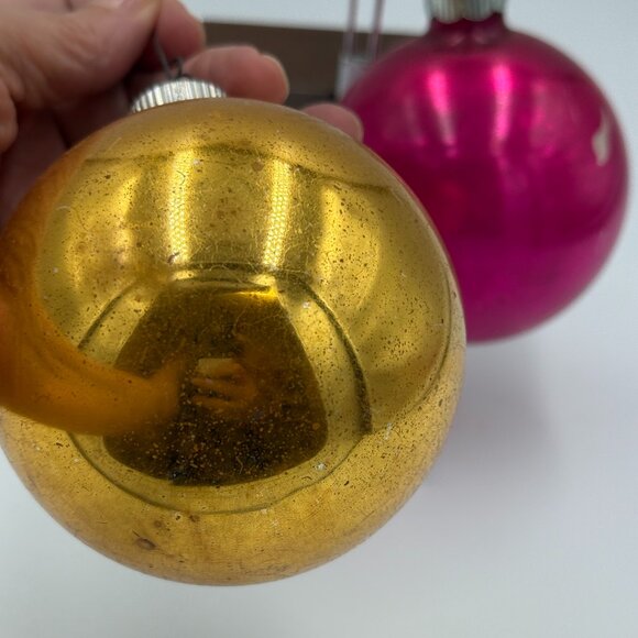 2 Vintage Shiny Brite Glass Christmas Ornaments Red and Gold 3" - Picture 4 of 16